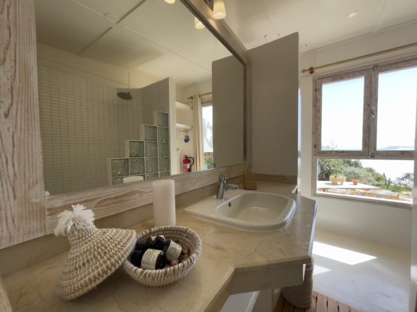Pacha Lodge - Image 2